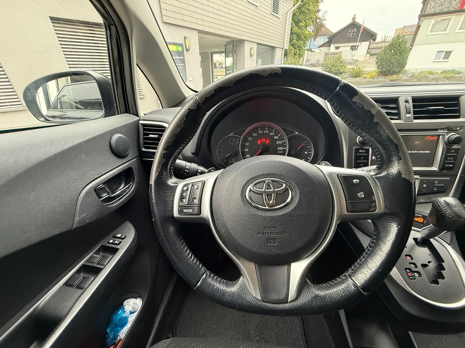 TOYOTA Verso-S 1.33 Linea Luna Multidrive S-image-12