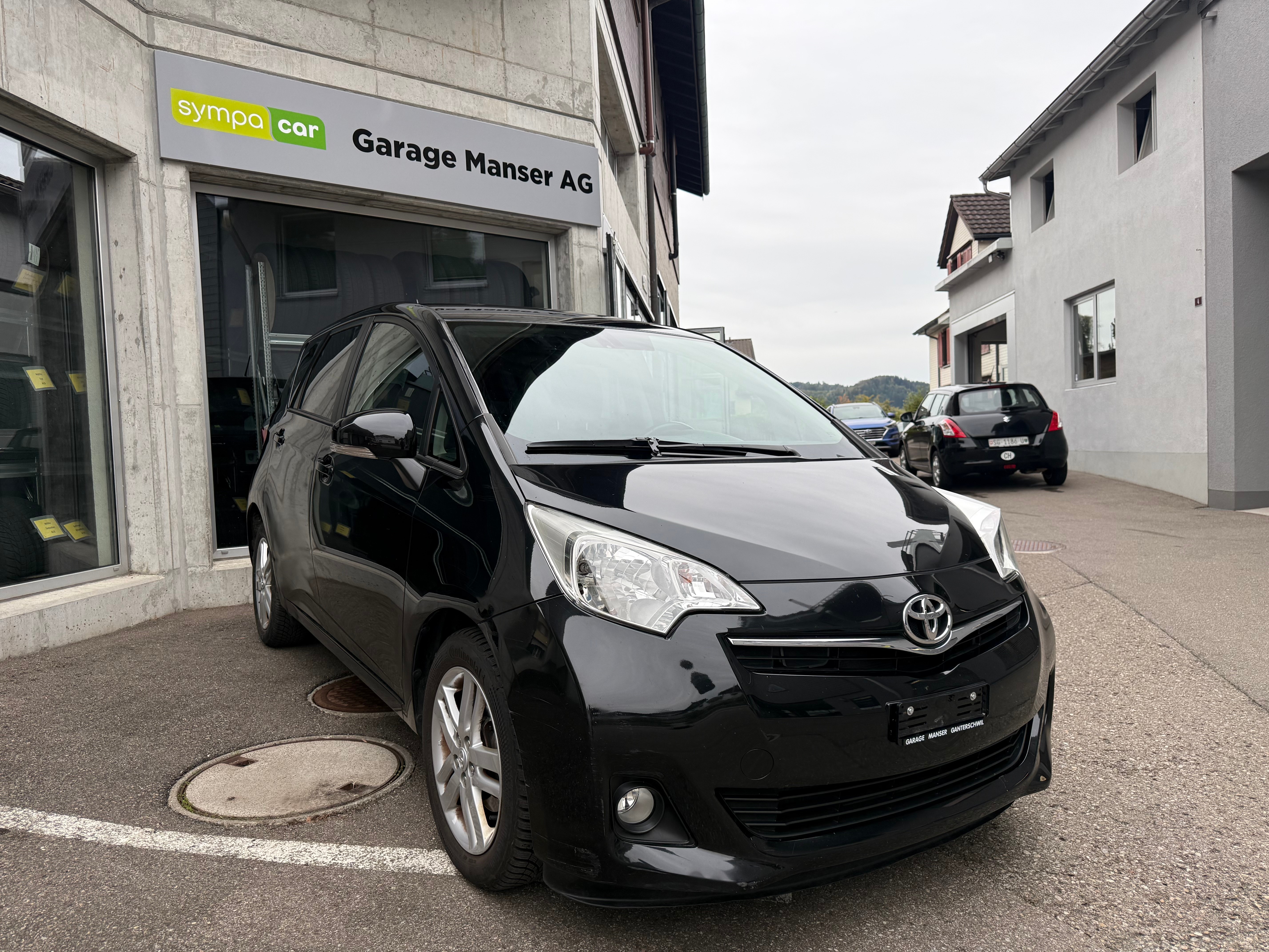 Car photo