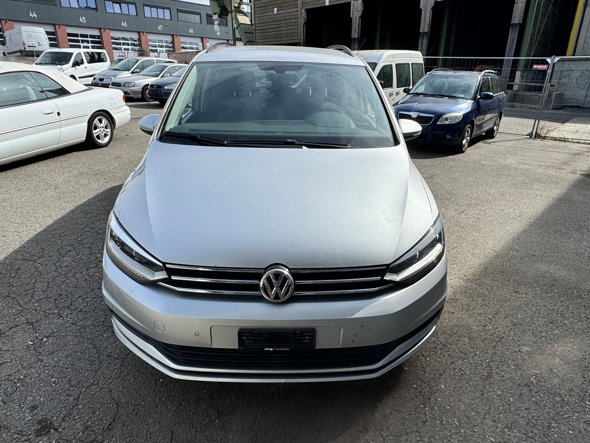 VW Touran 2.0 TDI BlueMotion Technology Highline DSG-image-2