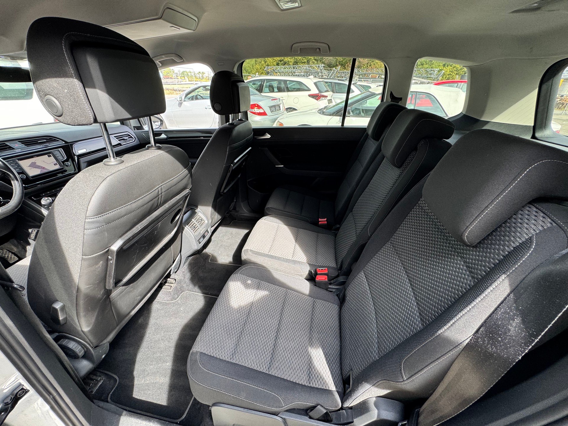 VW Touran 2.0 TDI BlueMotion Technology Highline DSG-image-13