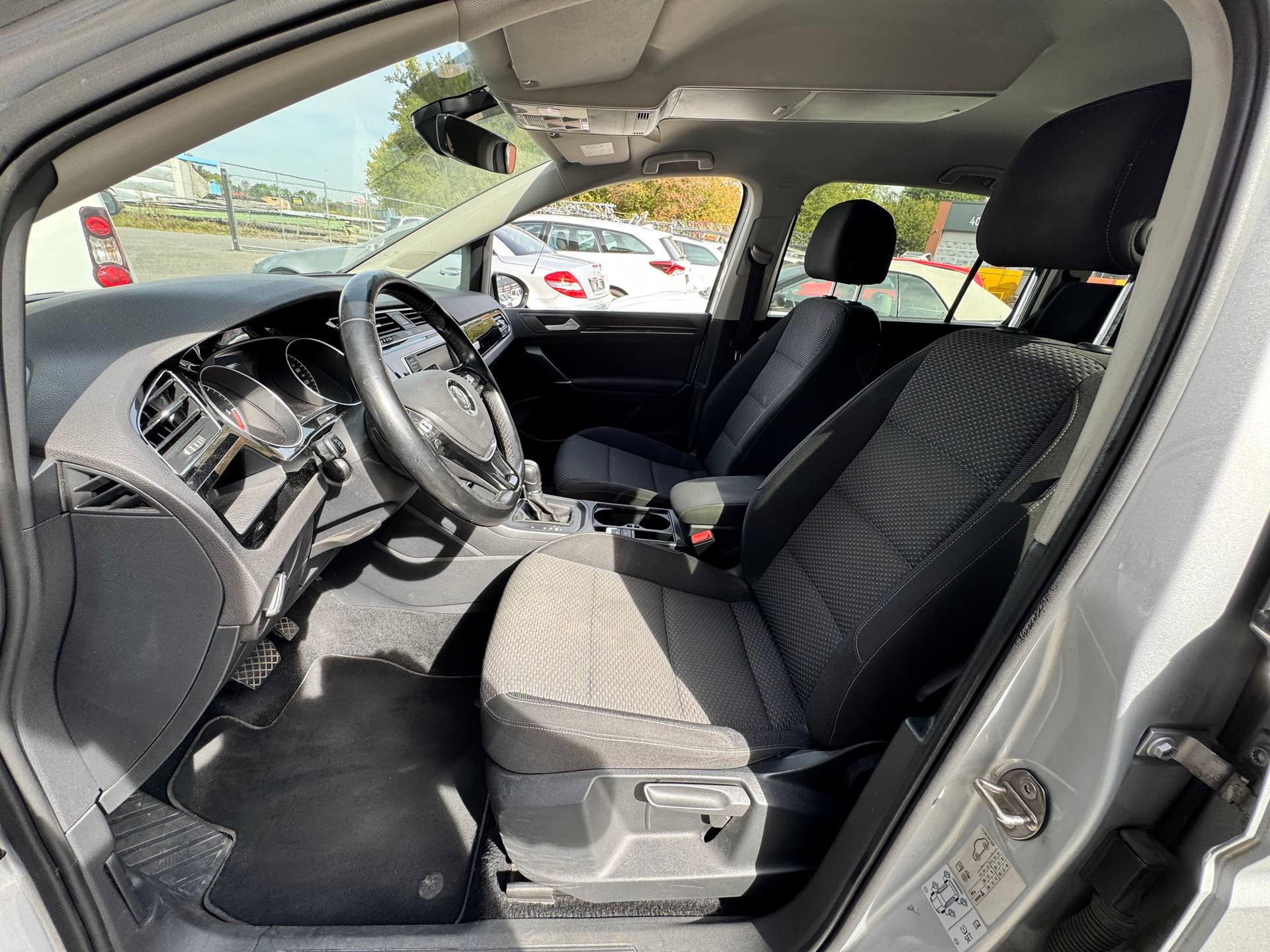 VW Touran 2.0 TDI BlueMotion Technology Highline DSG-image-10