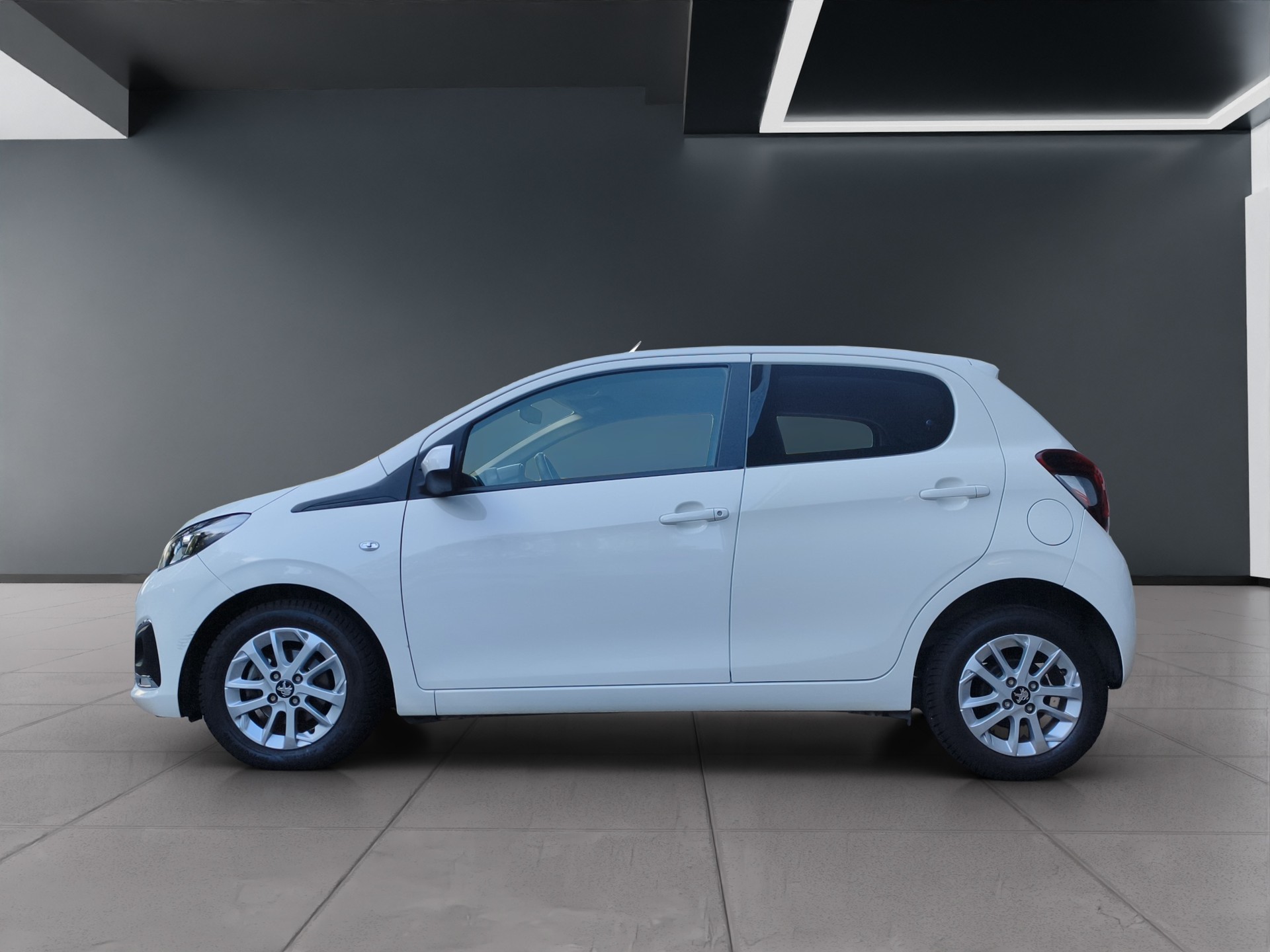 PEUGEOT 108 1.2 VTi Allure-image-1
