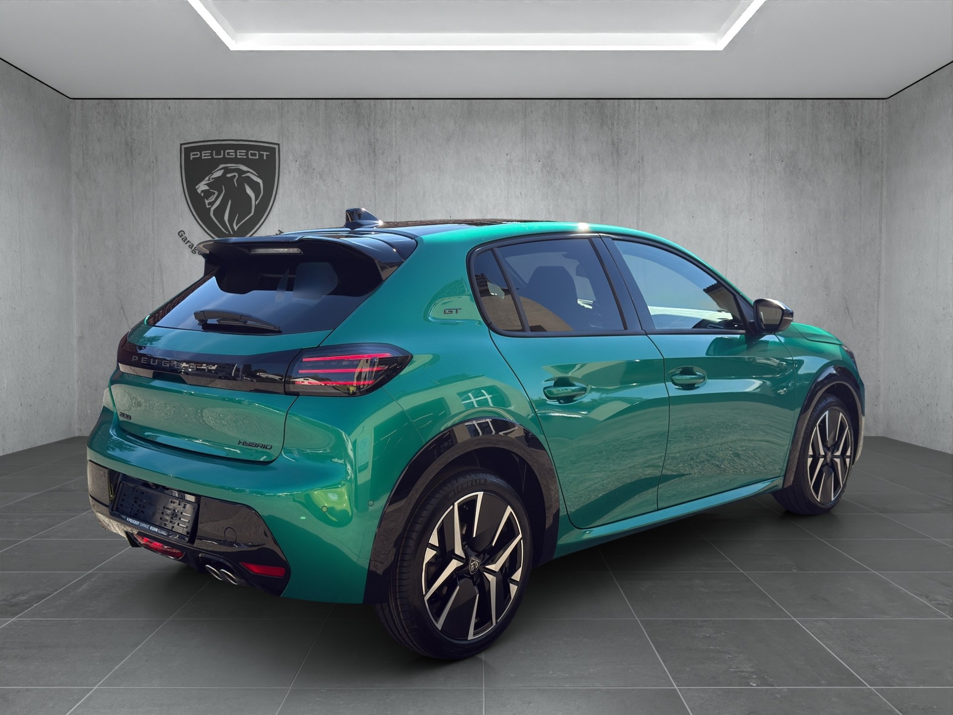 PEUGEOT 208 1.2 Hybrid 145 GT Exclusive-image-4