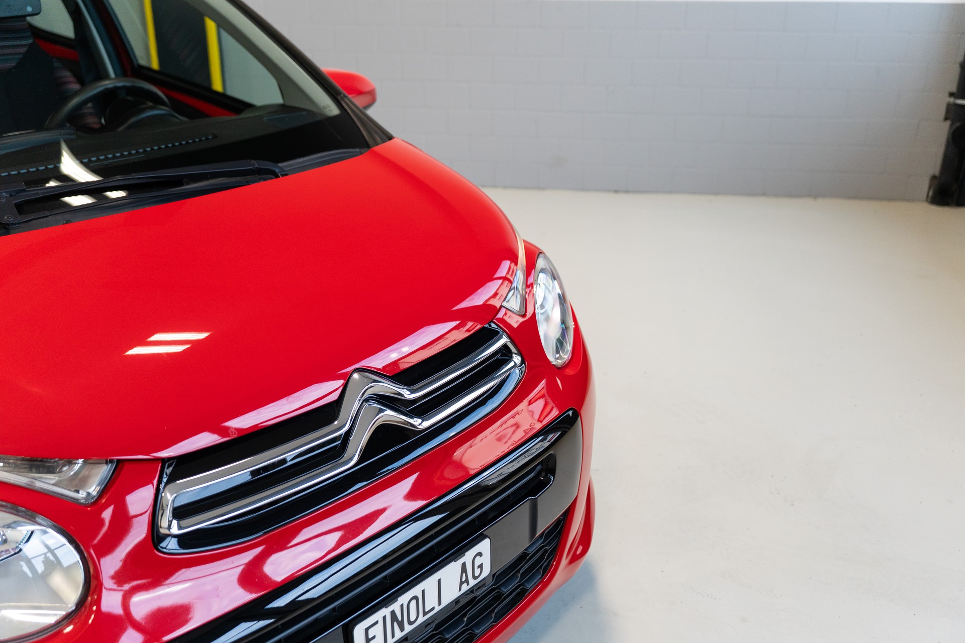 CITROEN C1 1.0 VTi Swiss Edition Stop&Start-image-1