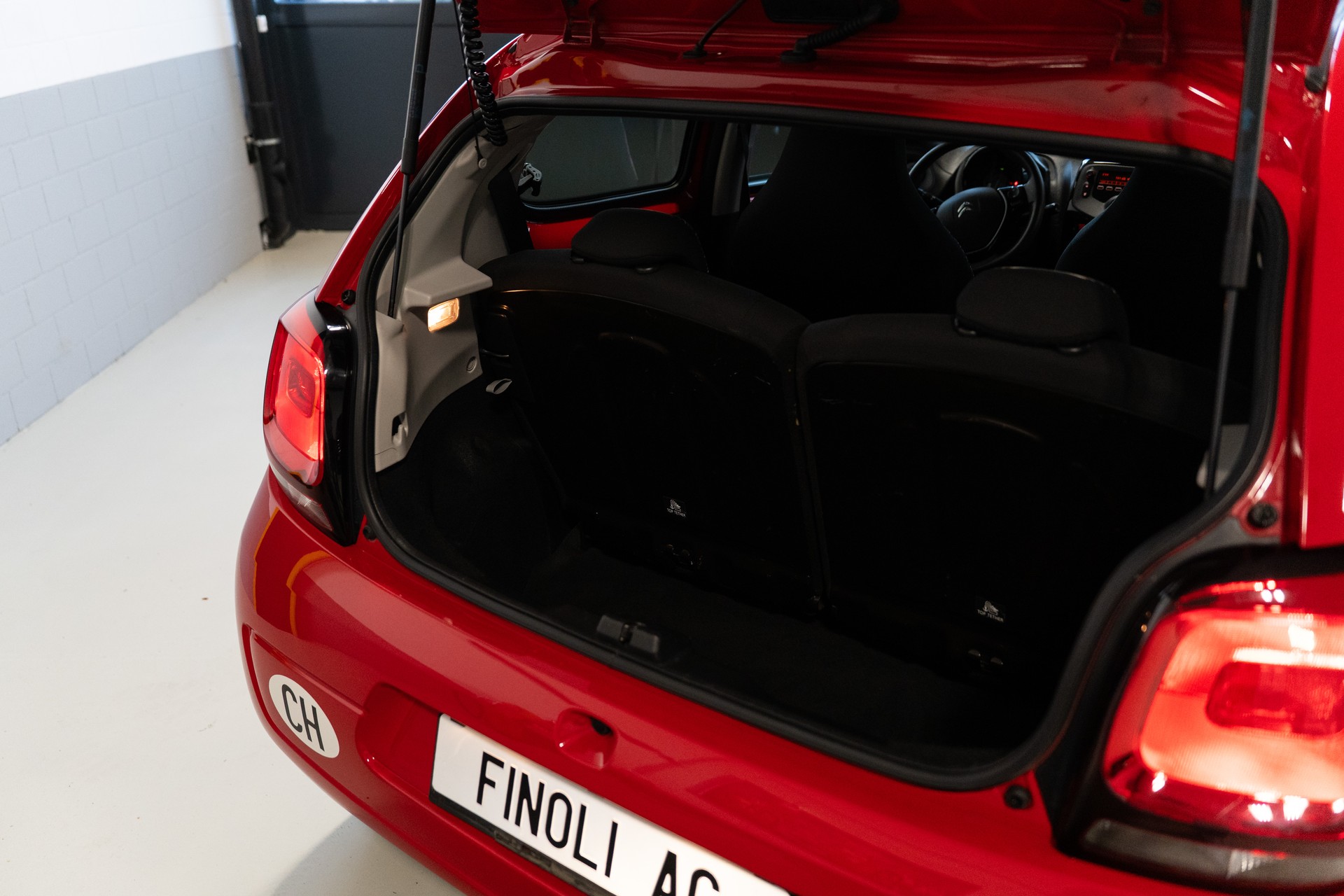 CITROEN C1 1.0 VTi Swiss Edition Stop&Start-image-6