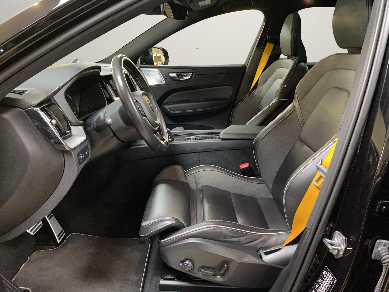 VOLVO XC60 T8 eAWD Polestar Geartronic-image-7