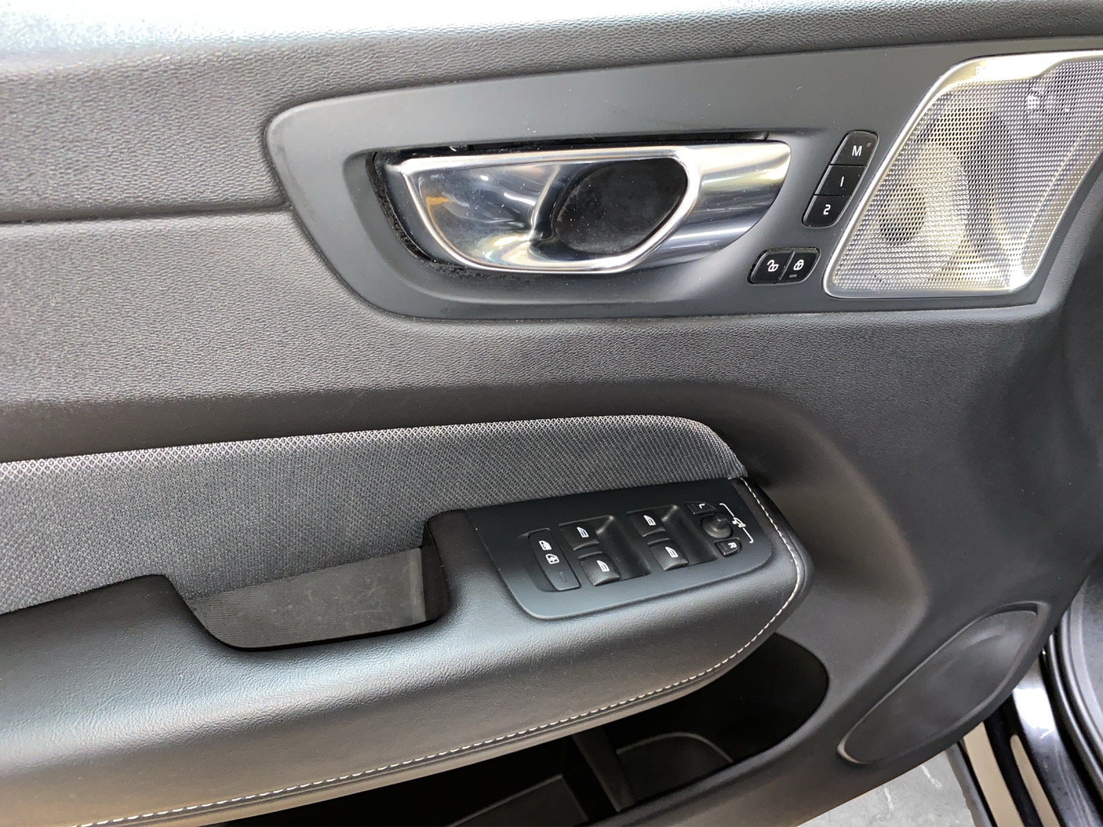 VOLVO XC60 T8 eAWD Polestar Geartronic-image-8