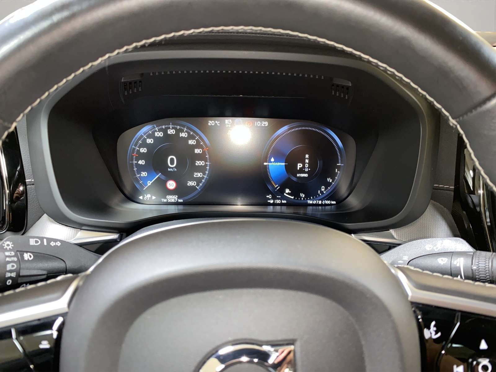 VOLVO XC60 T8 eAWD Polestar Geartronic-image-15