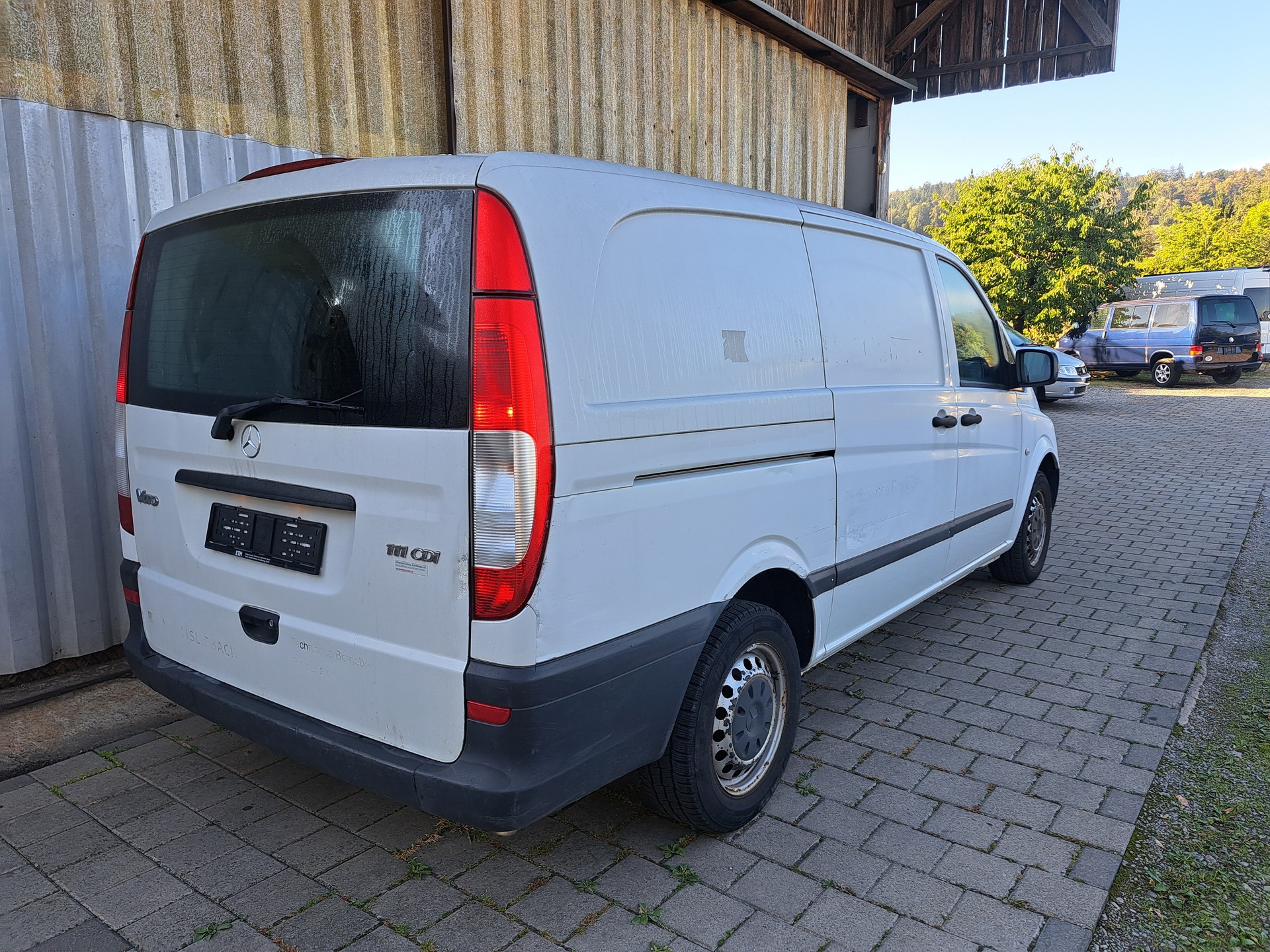 MERCEDES-BENZ Vito 111 CDI-image-1