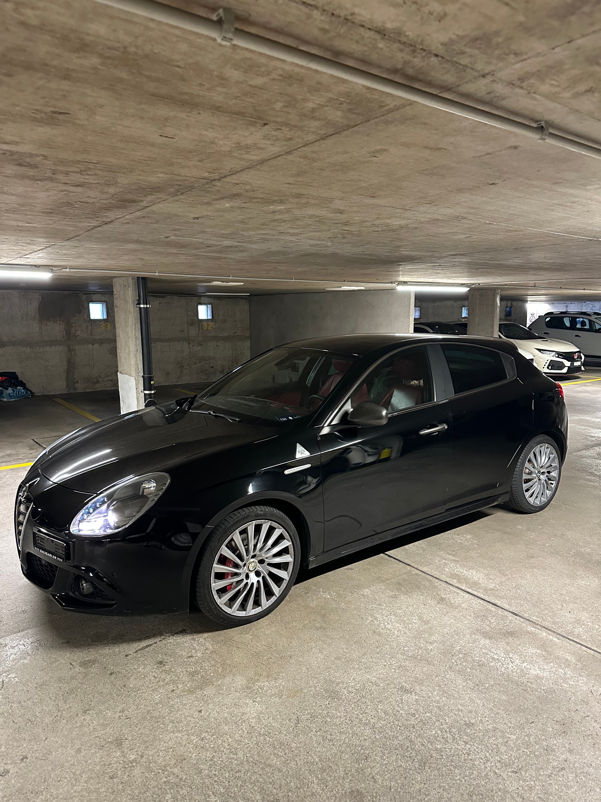 ALFA ROMEO 1750 TBi Quadrifogl. Verde TCT-image-1