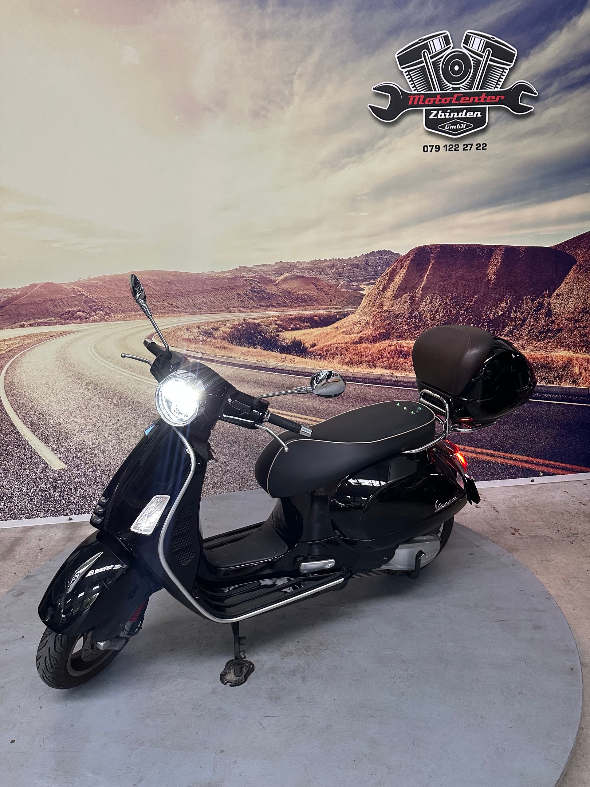 PIAGGIO Vespa GTS 300 Super Sport ABS-showroom-element-3