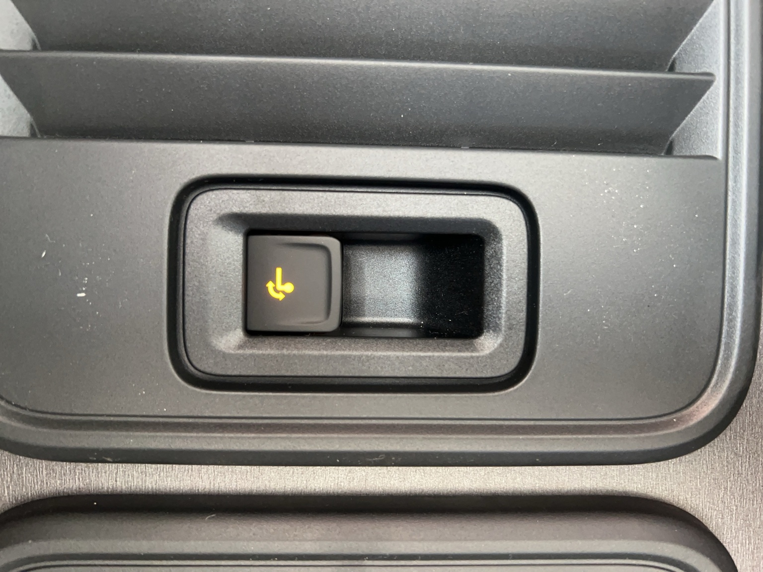 VW California eHybrid Beach Tour Liberty 4Motion-image-14