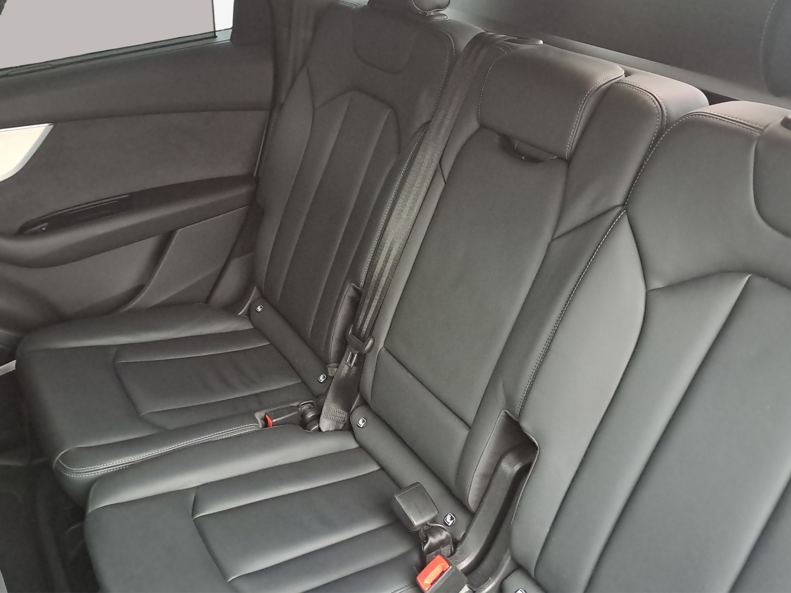 AUDI Q7 50 TDI quattro S Line tiptronic-image-11