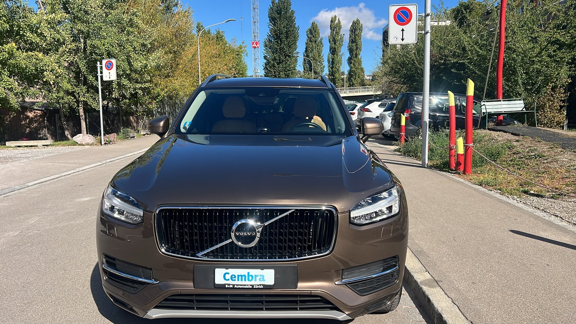 VOLVO XC90 D5 AWD Momentum Geartronic-image-1