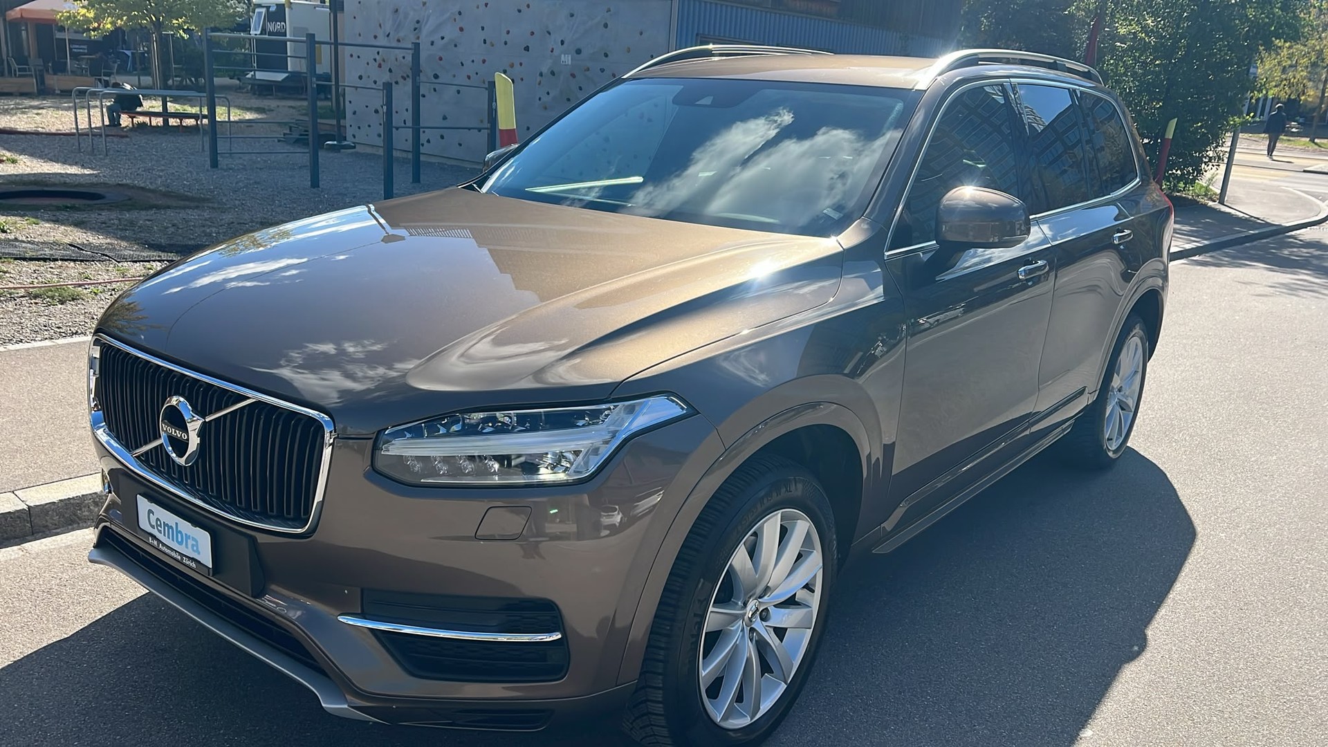 VOLVO XC90 D5 AWD Momentum Geartronic-image-0