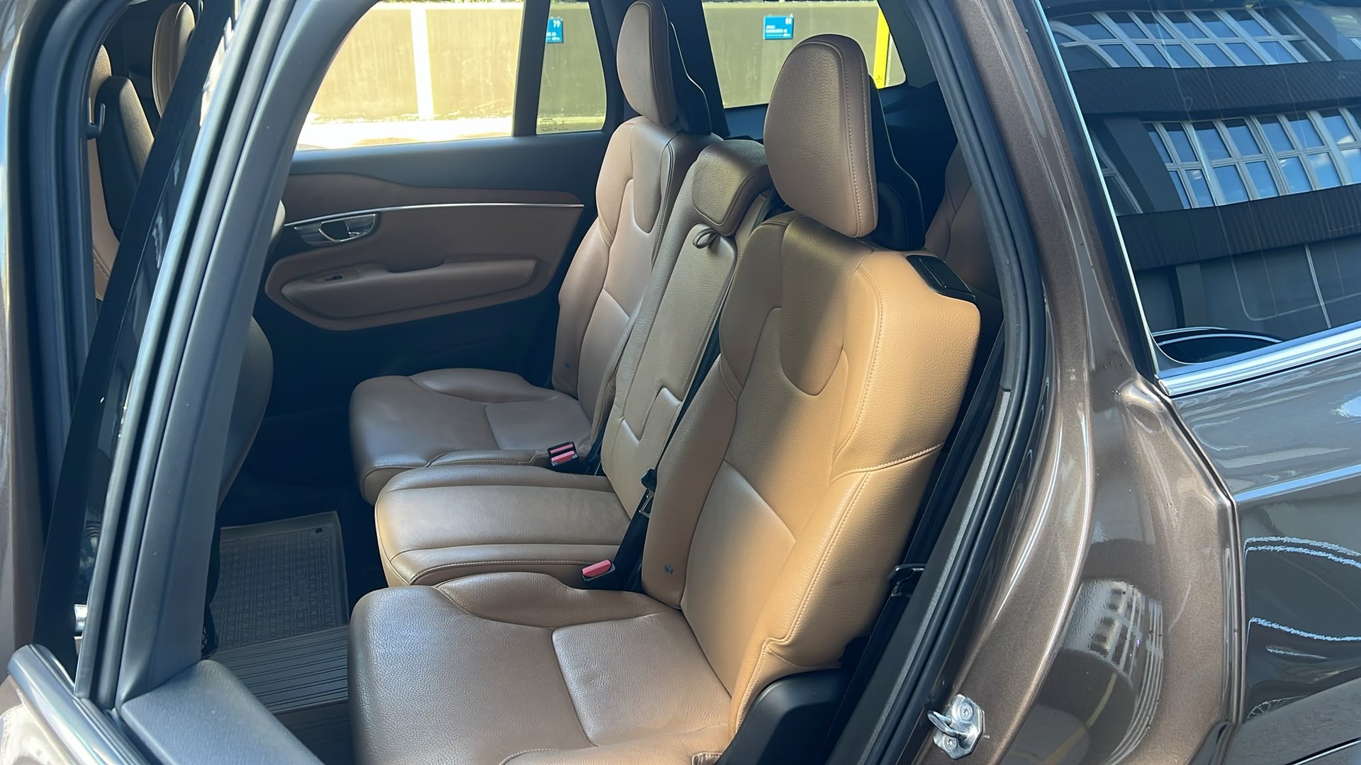 VOLVO XC90 D5 AWD Momentum Geartronic-image-12