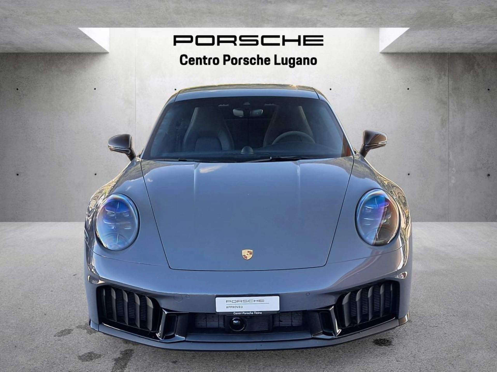 PORSCHE 911 Carrera GTS-image-9