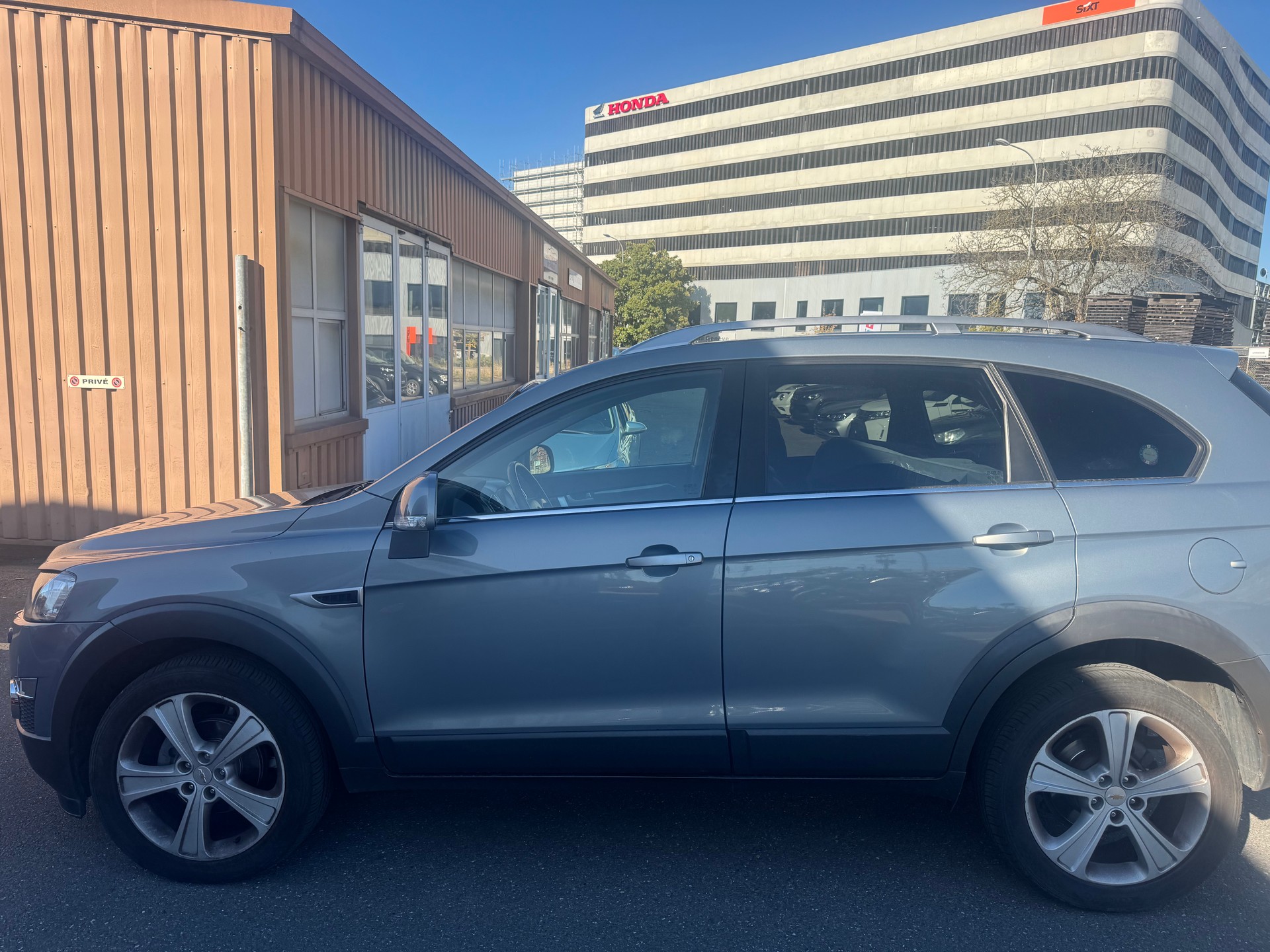 CHEVROLET Captiva 2.2 VCDi LTZ 4WD Automatic-image-6
