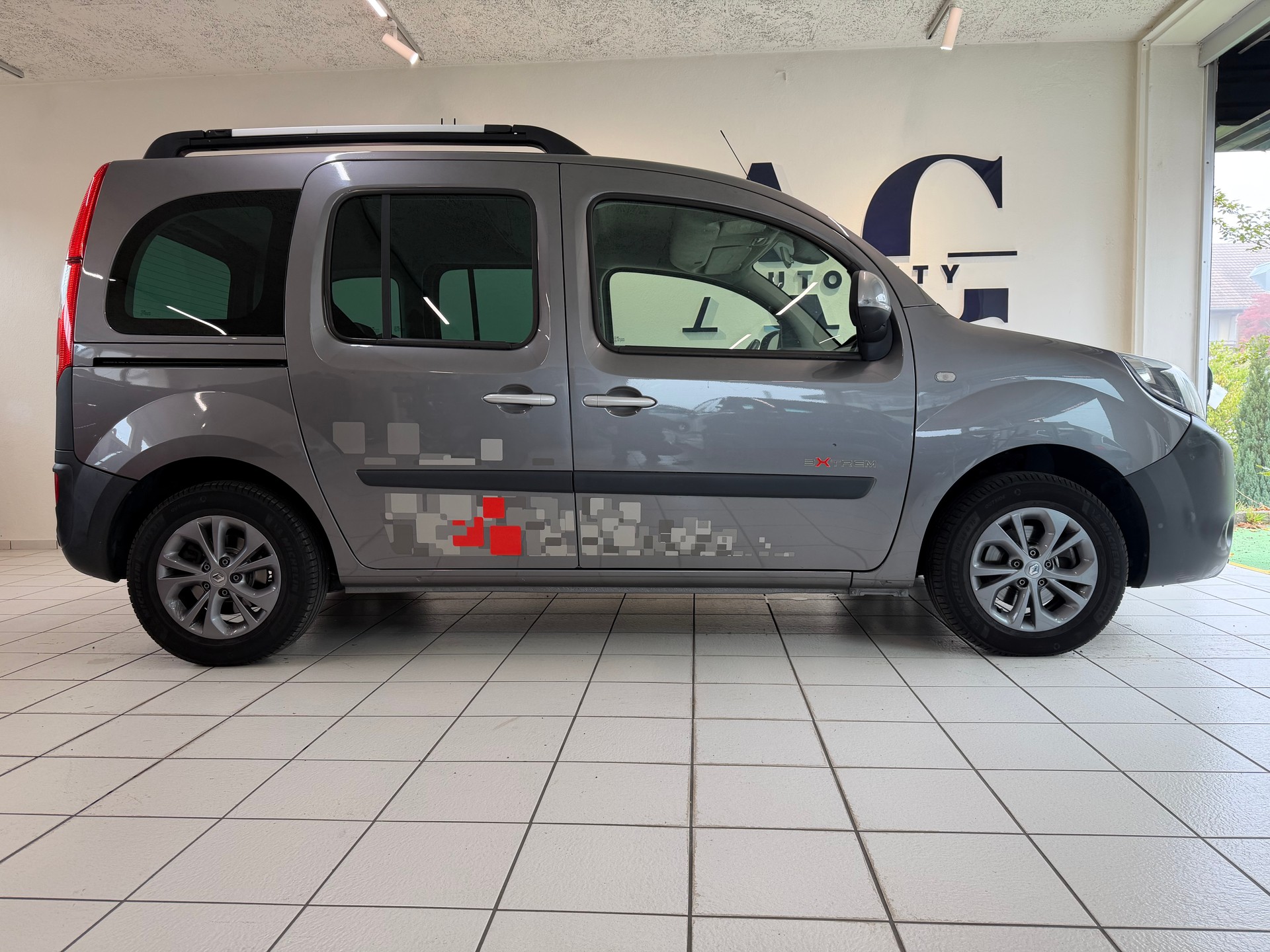 RENAULT Kangoo 1.2 16V Turbo Extrem-image-2
