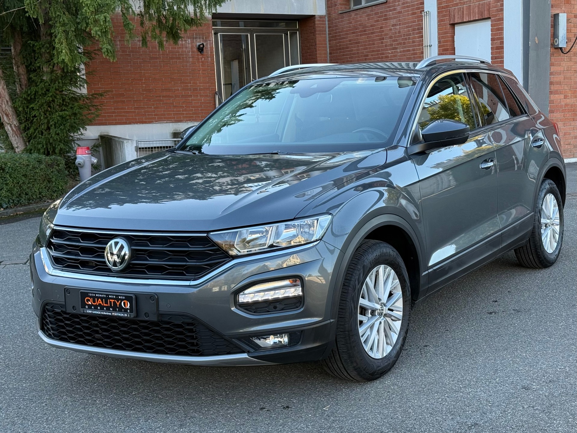 VW T-Roc 1.5 TSI EVO Advance DSG 4Motion-image-2