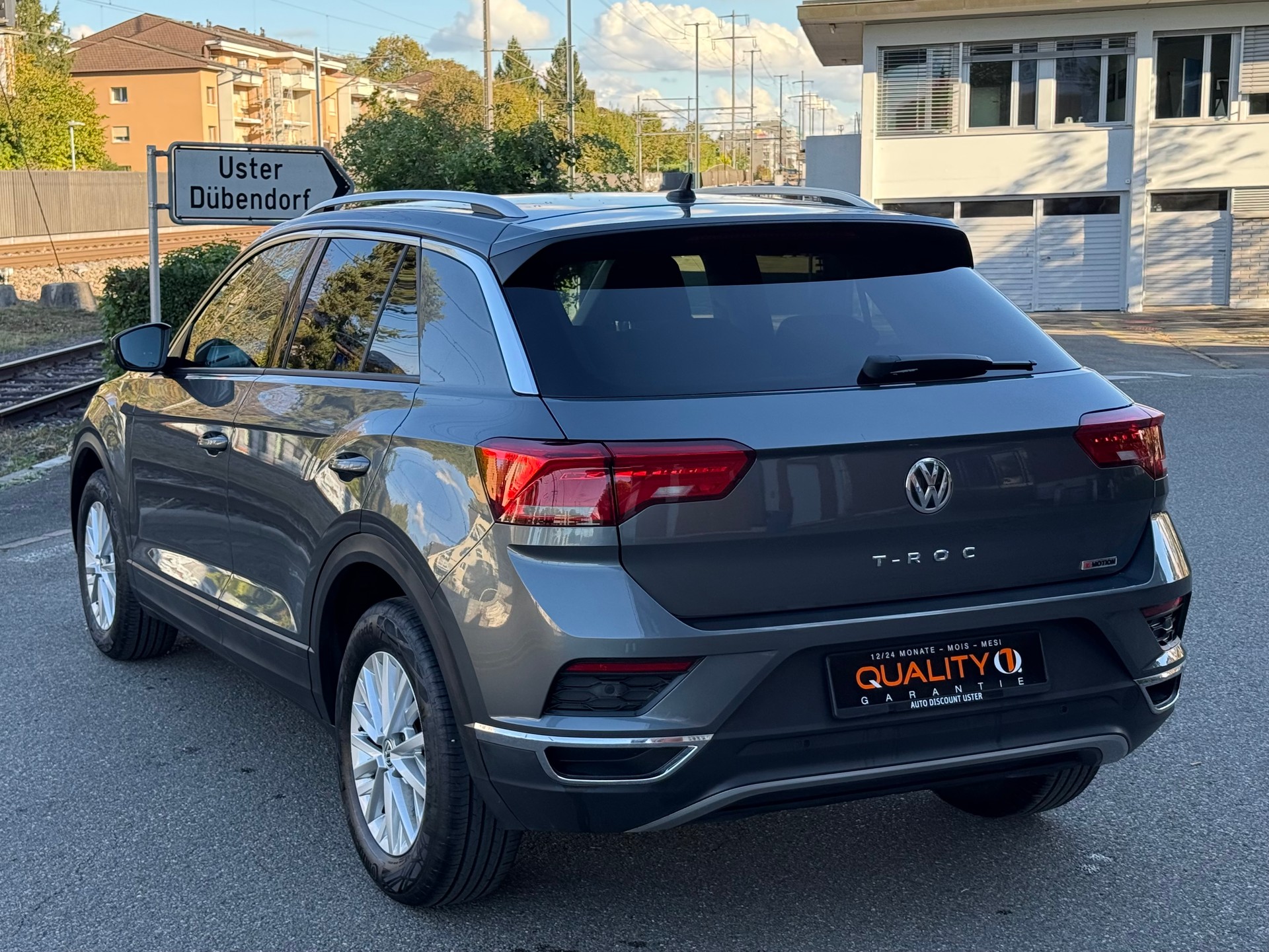 VW T-Roc 1.5 TSI EVO Advance DSG 4Motion-image-3