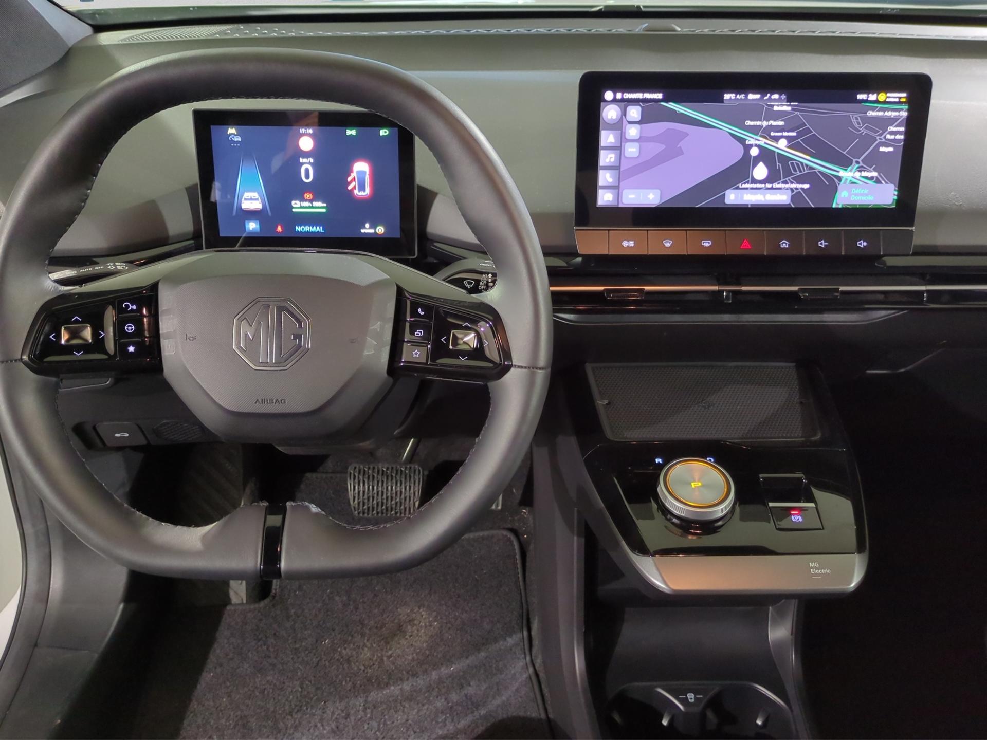 MG 4 EV 64kWh Luxury-image-13