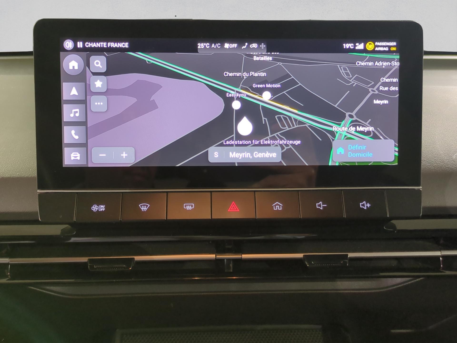 MG 4 EV 64kWh Luxury-image-12