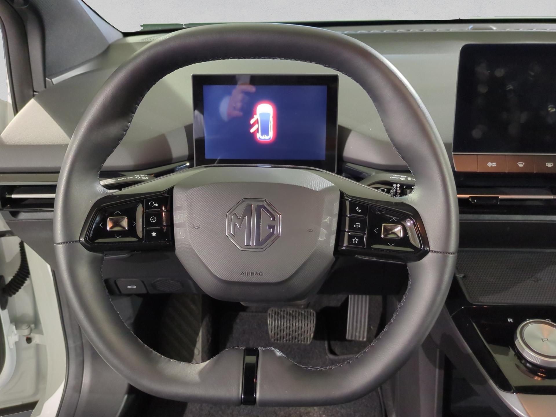 MG 4 EV 64kWh Luxury-image-9