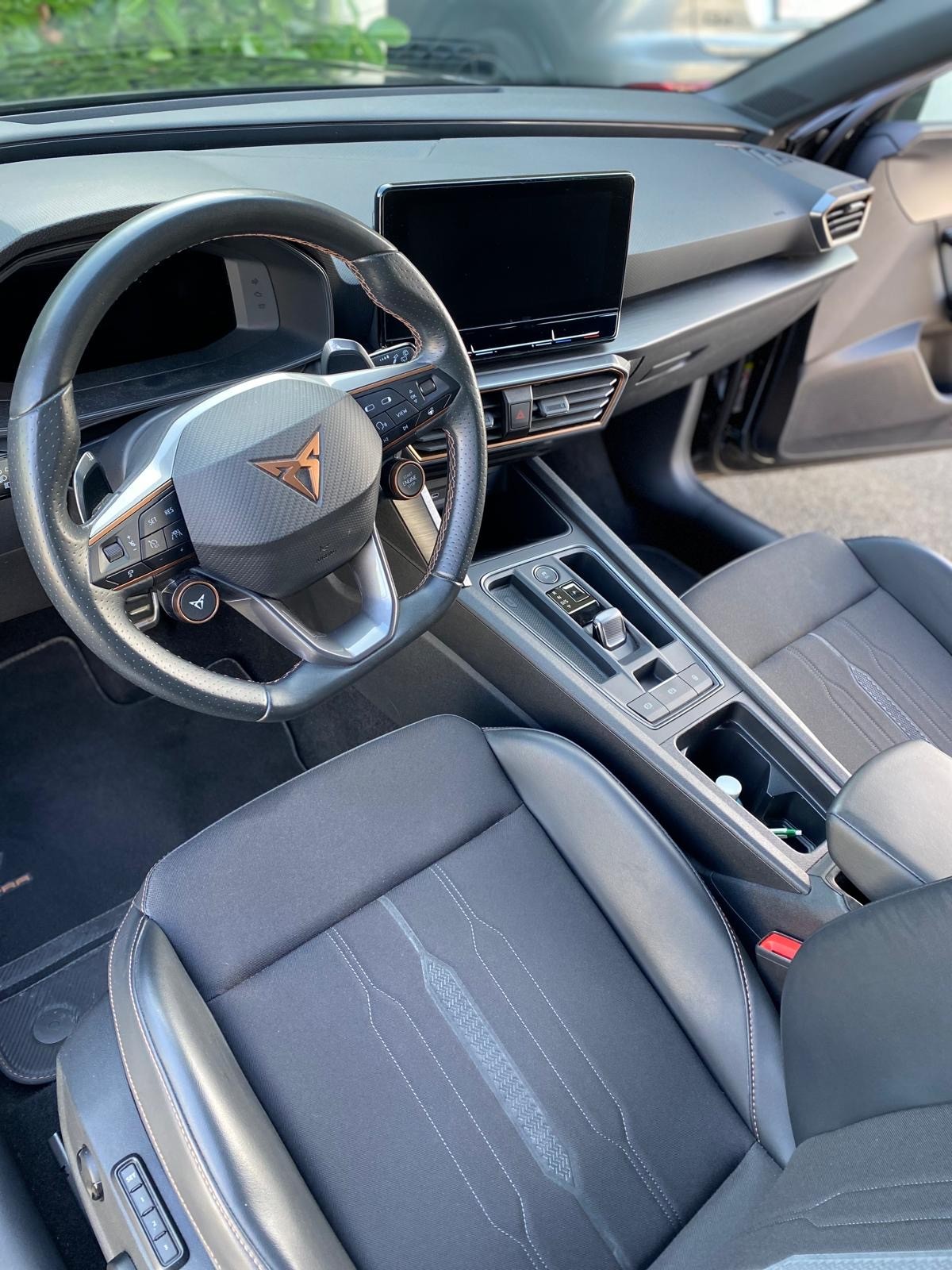 CUPRA 1.4 eHybrid DSG-image-3