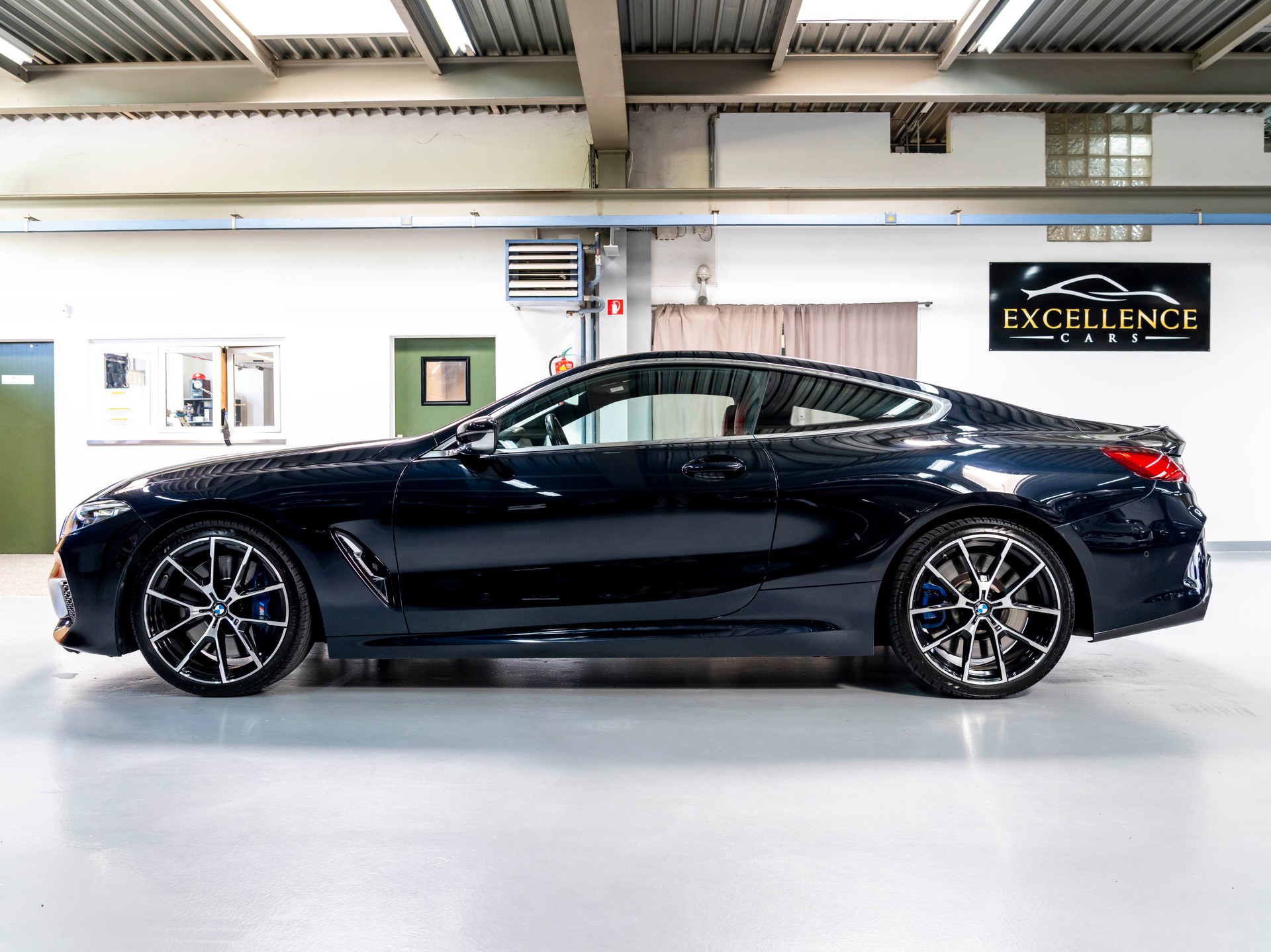 BMW M850i xDrive Steptronic-image-3