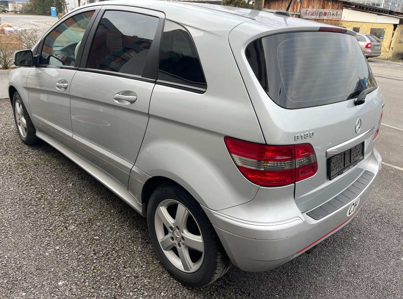 MERCEDES-BENZ B 180 CDI-image-4