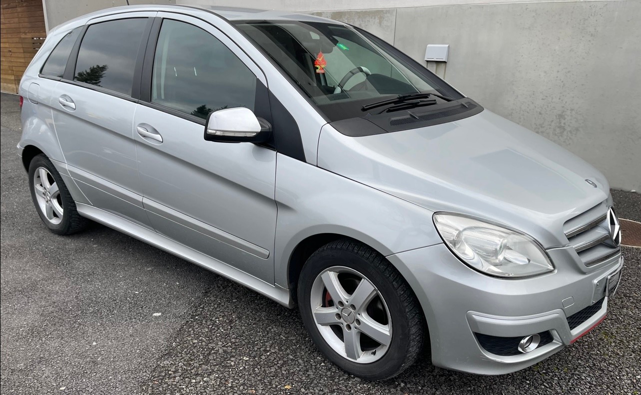 MERCEDES-BENZ B 180 CDI-image-1