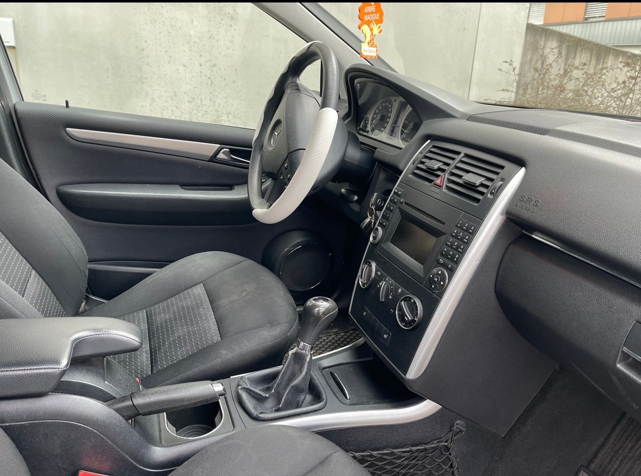 MERCEDES-BENZ B 180 CDI-image-8