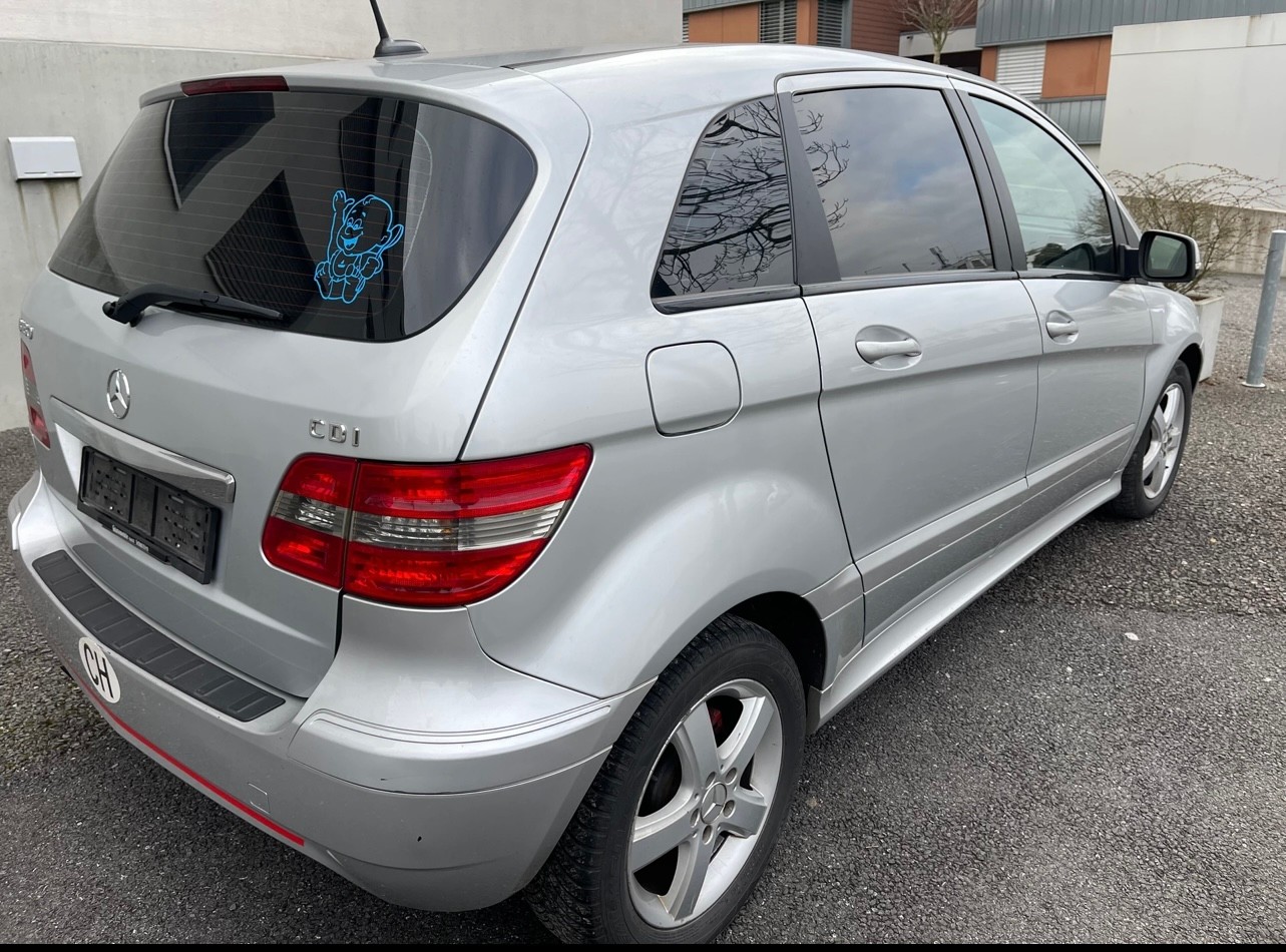 MERCEDES-BENZ B 180 CDI-image-3