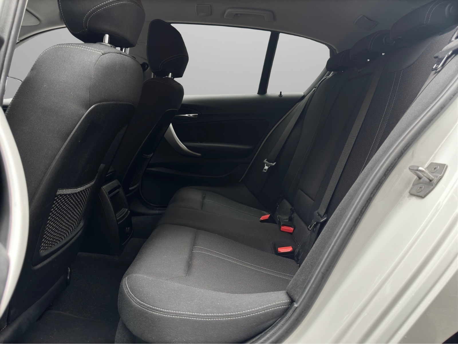 BMW 118i Steptronic *Tempomat*DAB+ uvm.*-image-10