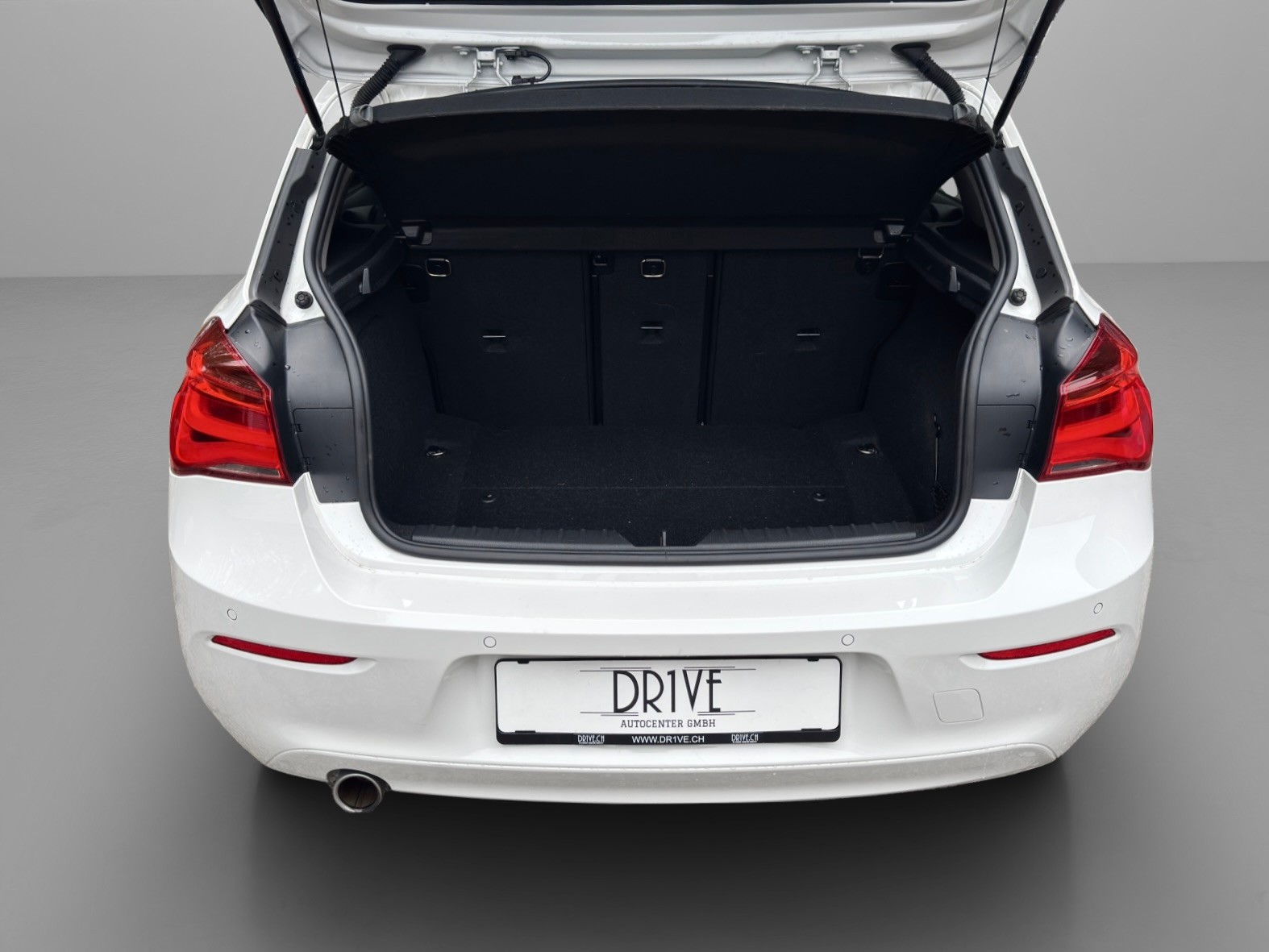 BMW 118i Steptronic *Tempomat*DAB+ uvm.*-image-11