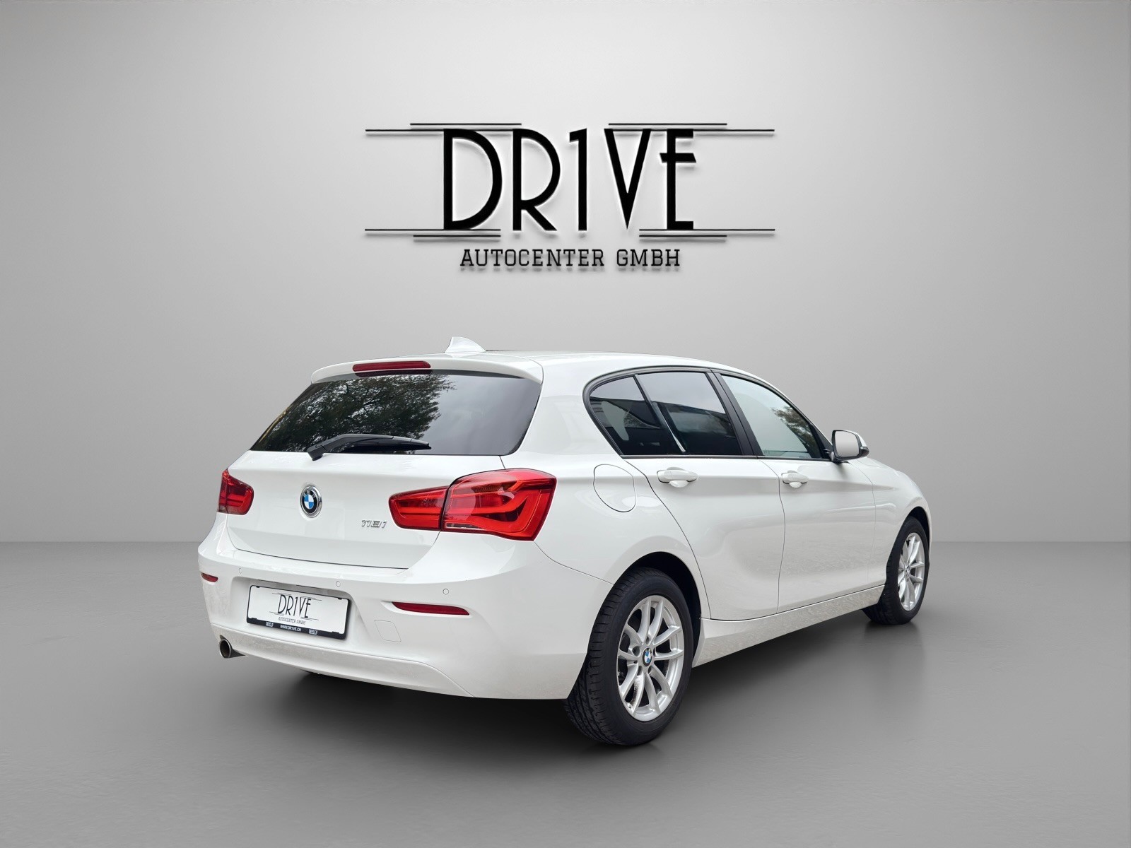 BMW 118i Steptronic *Tempomat*DAB+ uvm.*-image-4