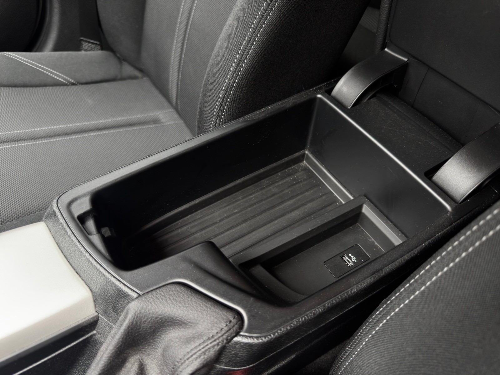 BMW 118i Steptronic *Tempomat*DAB+ uvm.*-image-23