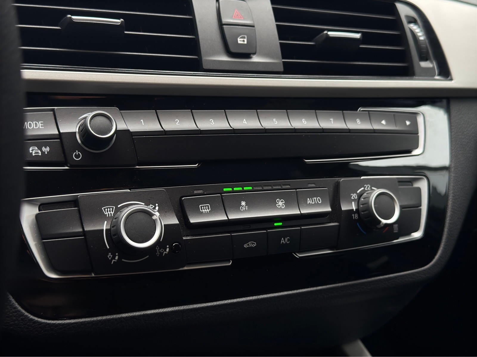 BMW 118i Steptronic *Tempomat*DAB+ uvm.*-image-19