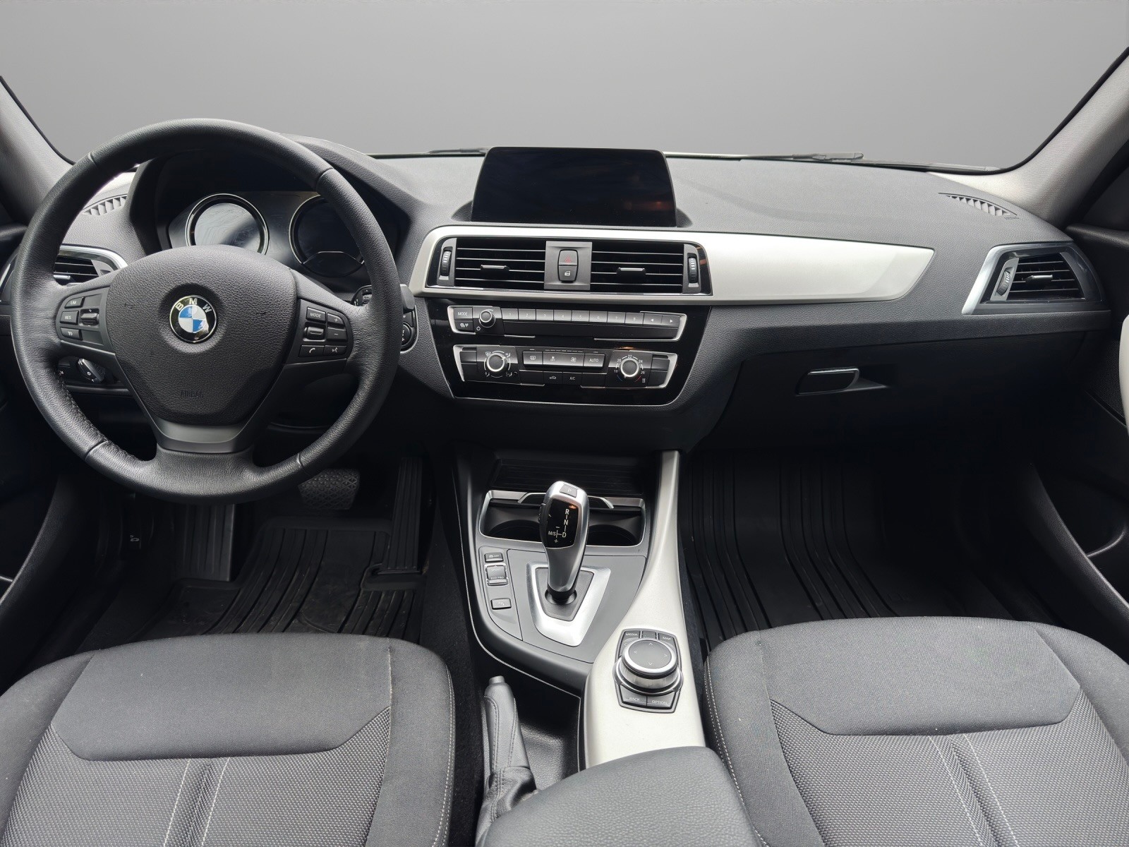 BMW 118i Steptronic *Tempomat*DAB+ uvm.*-image-8