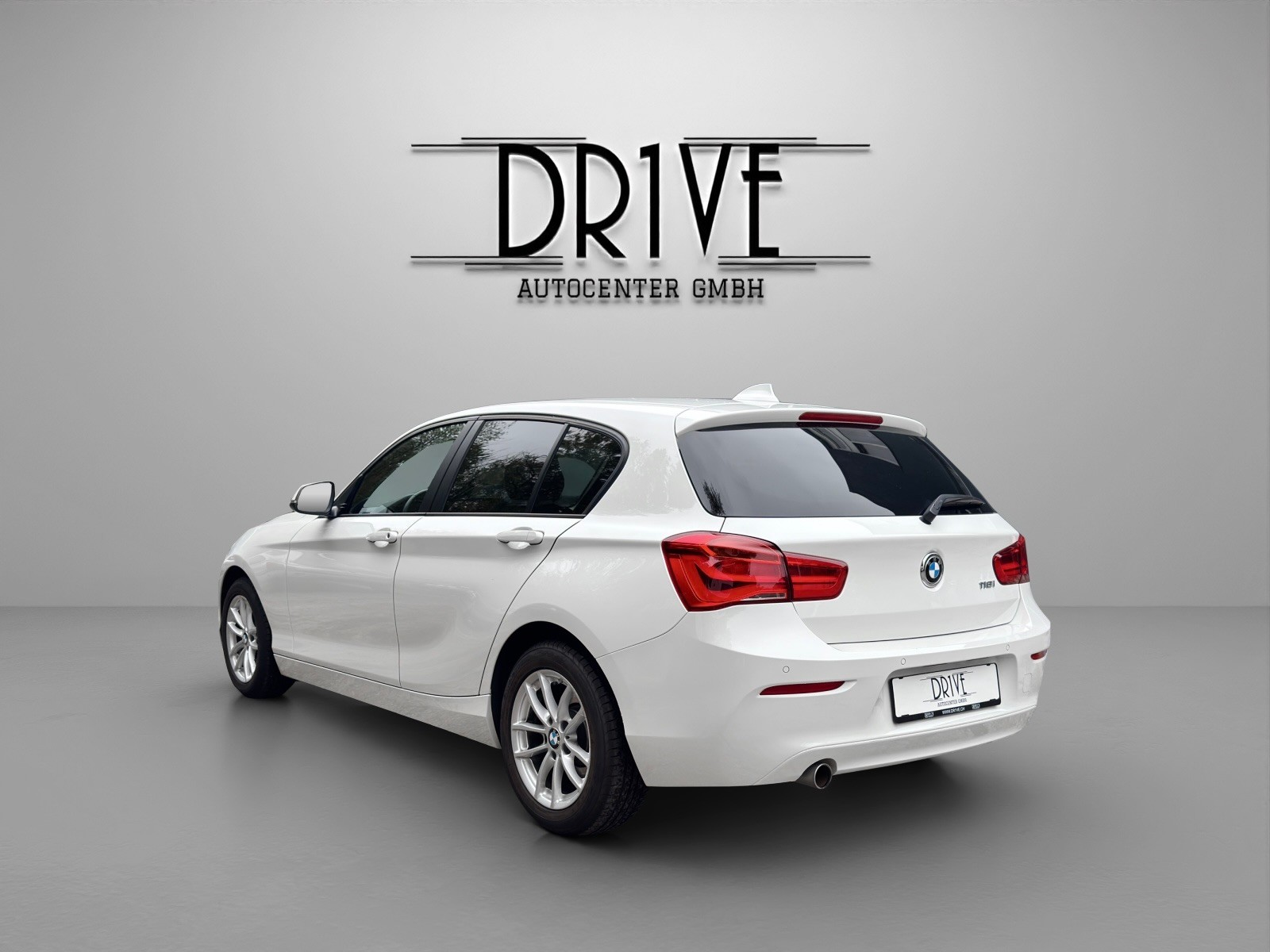 BMW 118i Steptronic *Tempomat*DAB+ uvm.*-image-6