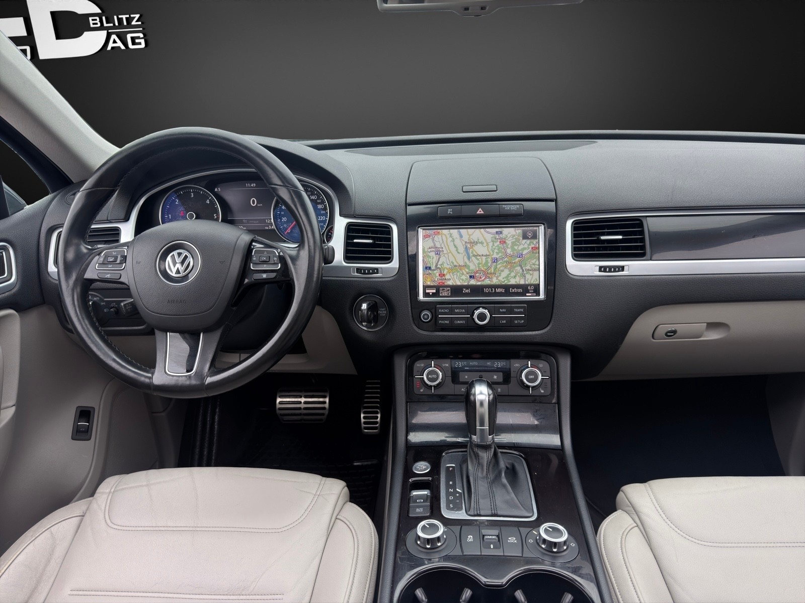 VW Touareg 4.2 V8 TDI Tiptronic mit 340 PS-image-10