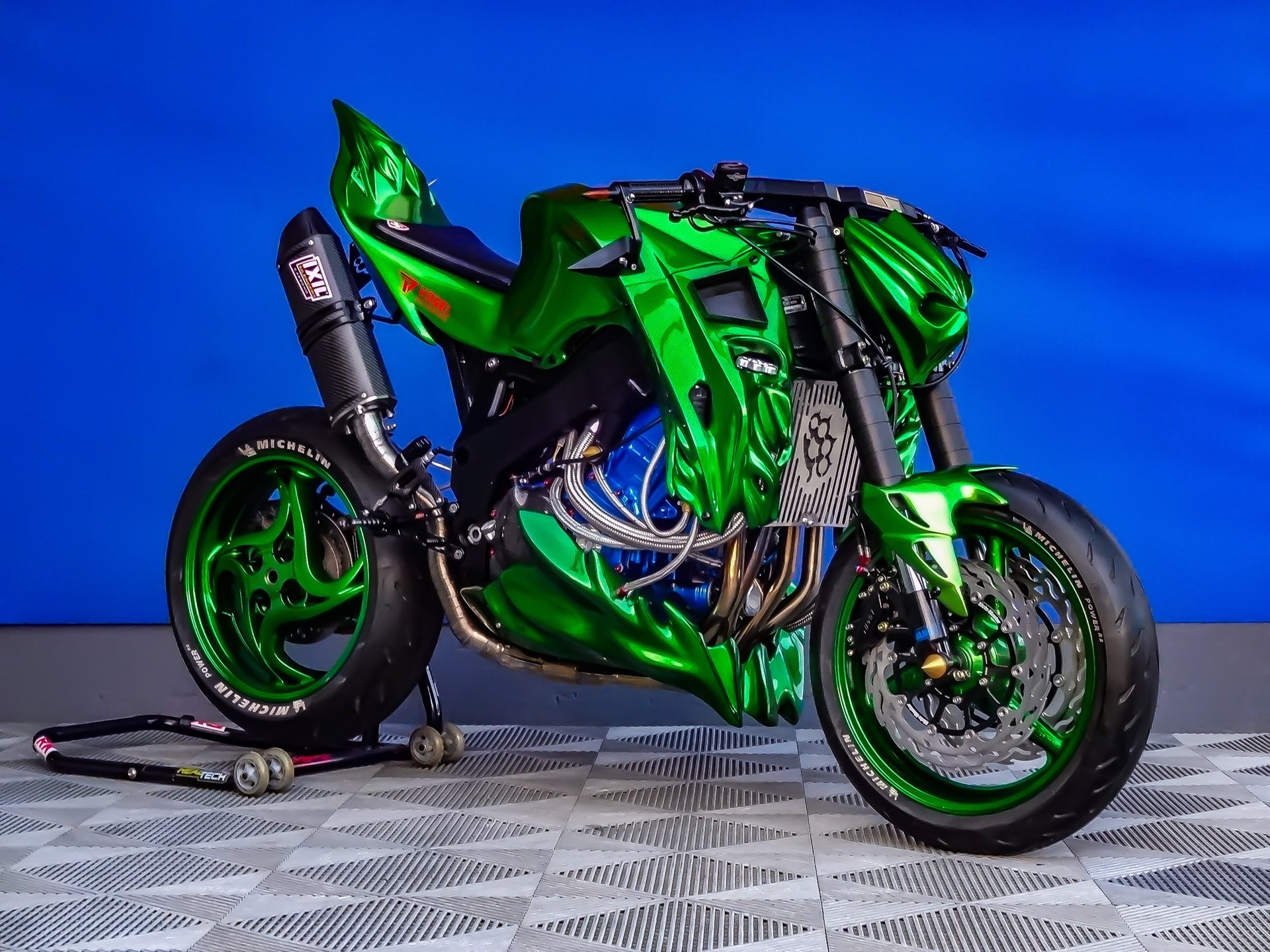 HONDA CBR 900 RR N/P Fireblade-showroom-element-1
