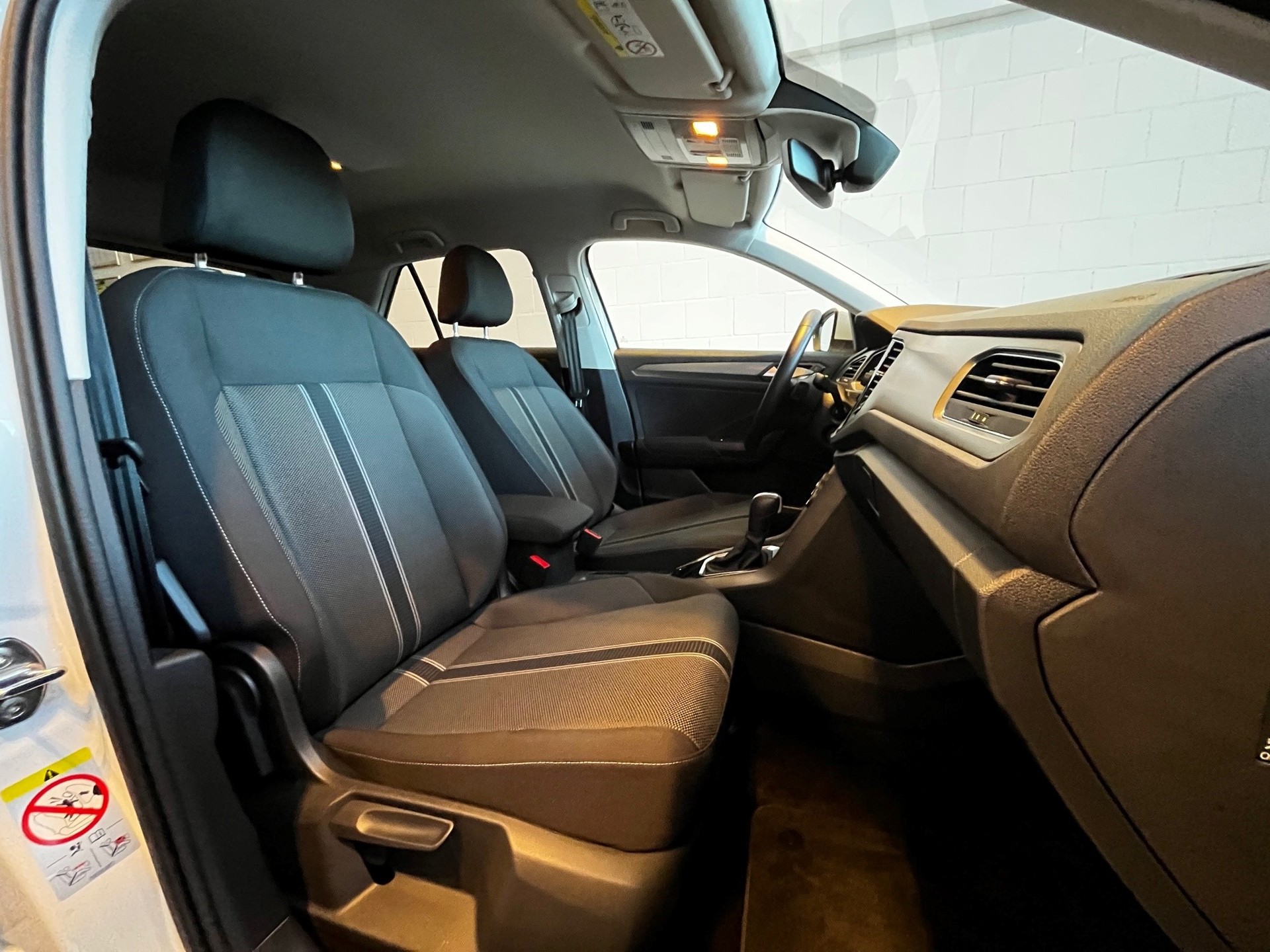 VW T-Roc 1.5 TSI EVO Advance DSG-image-16