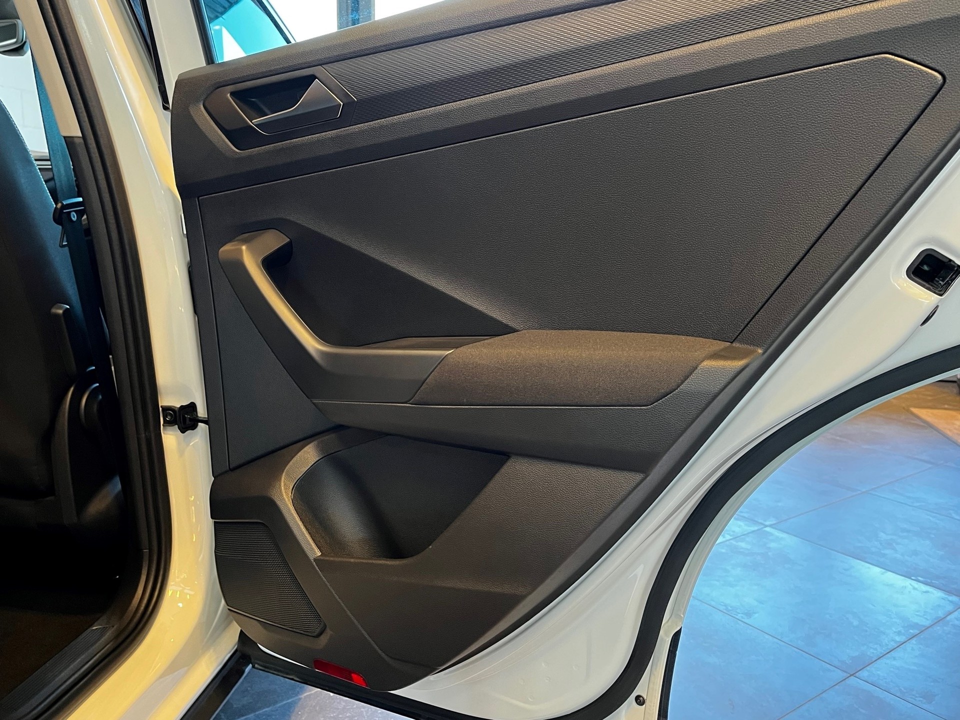 VW T-Roc 1.5 TSI EVO Advance DSG-image-21
