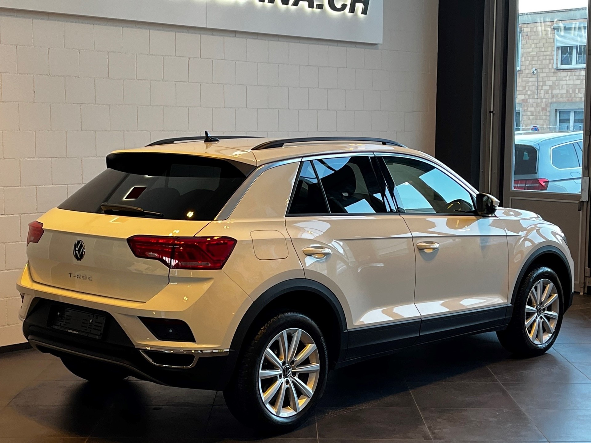VW T-Roc 1.5 TSI EVO Advance DSG-image-6