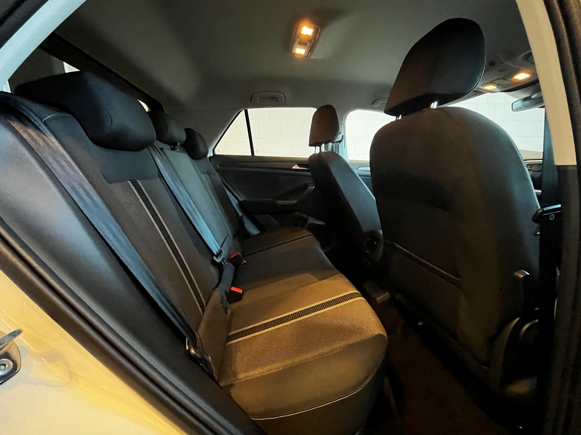 VW T-Roc 1.5 TSI EVO Advance DSG-image-15