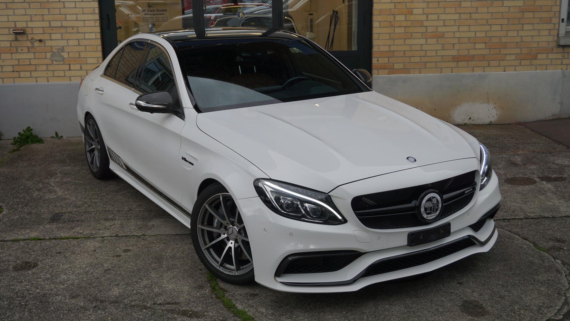 MERCEDES-BENZ C 63 AMG Speedshift-image-2