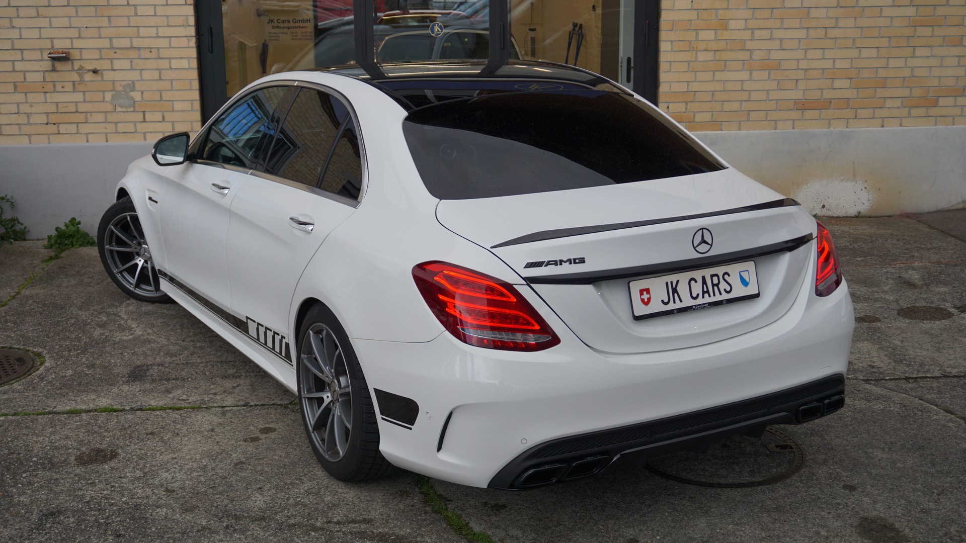 MERCEDES-BENZ C 63 AMG Speedshift-image-9