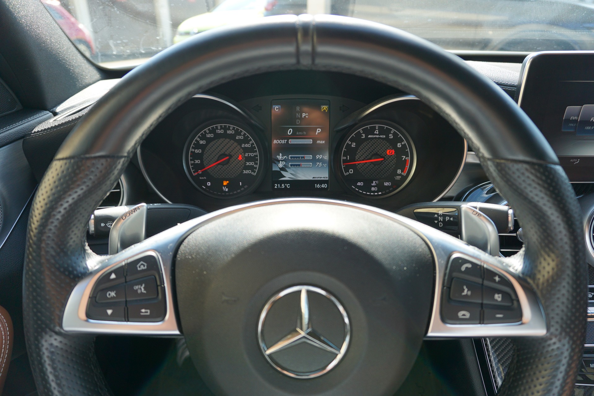 MERCEDES-BENZ C 63 AMG Speedshift-image-10